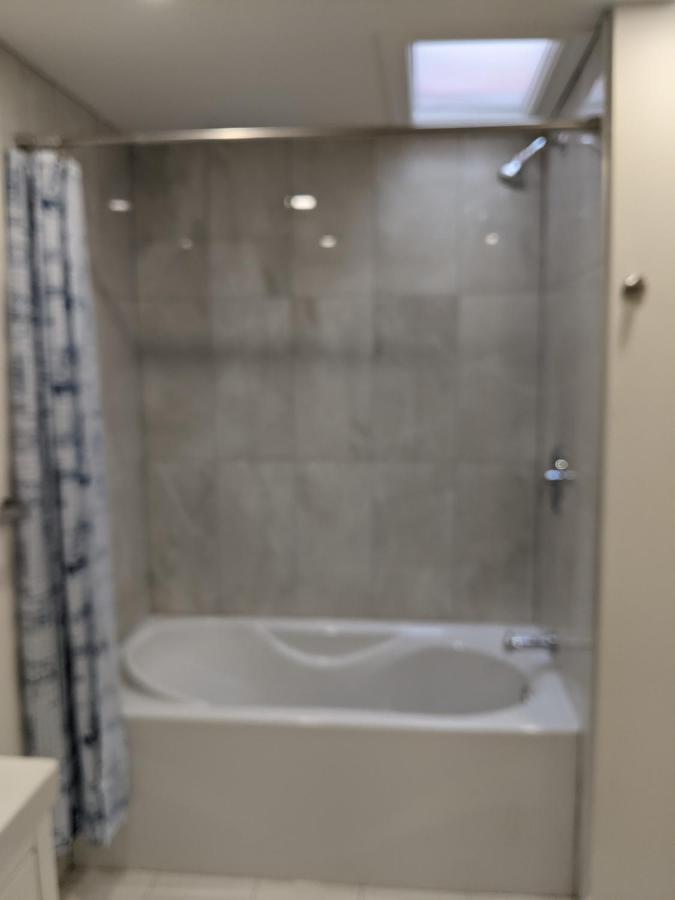 3 Bdr Appartement,Wifi,Netflix Free Parking Montreal Ngoại thất bức ảnh